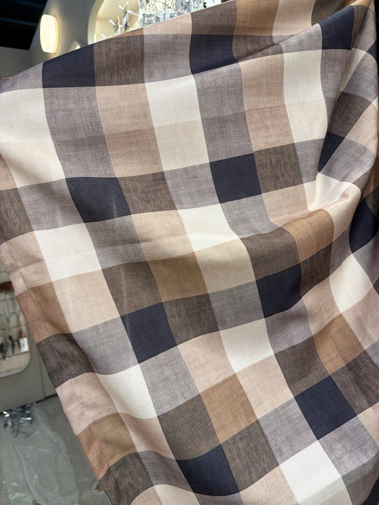6a8084b0-d2eb-4713-8829-17aca45a424f-3212-000001438e4526b7_file-scaled-1.jpeg Mantel Estampados 2,5 x 1,40 aprox - Image 1