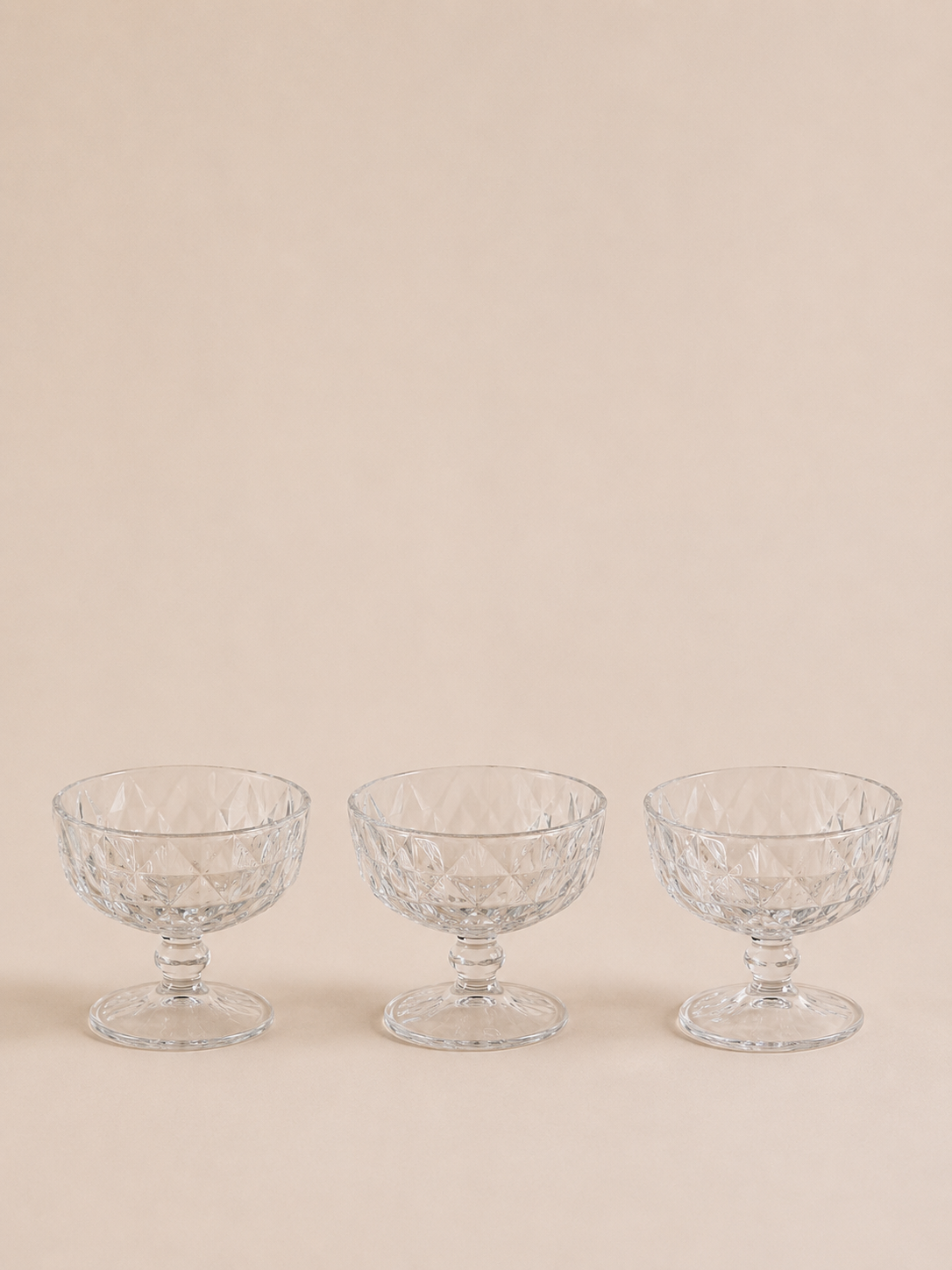9B555897-6140-42C2-ABD0-7F95F811DDC1 SET X 6 COMPOTERAS DE VIDRIO LABRADAS TRANSPARENTE - Imagen 1
