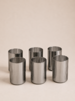 PACK X 7 / BOTELLA 900ML Y 6 VASOS APILABLES 250ML GRIS - Imagen 2
